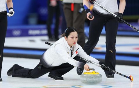 pp电子官方网站-冰壶女队连胜平昌冠亚军 王芮“妙手”归功混双经验