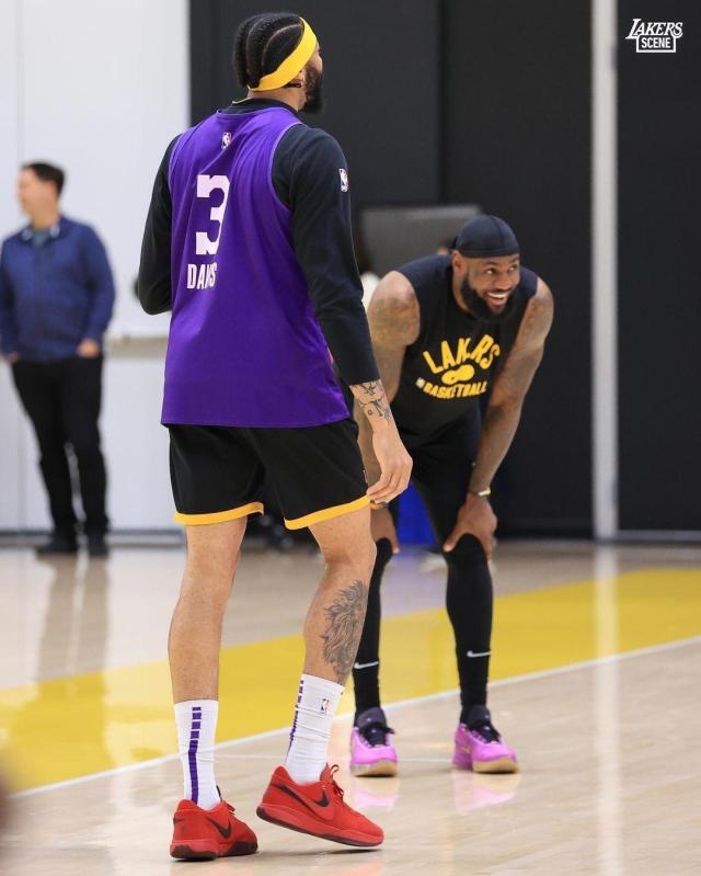 1682984064072096953.jpg huren.jpg