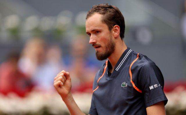 1682984093848001676.jpg madeli.jpg